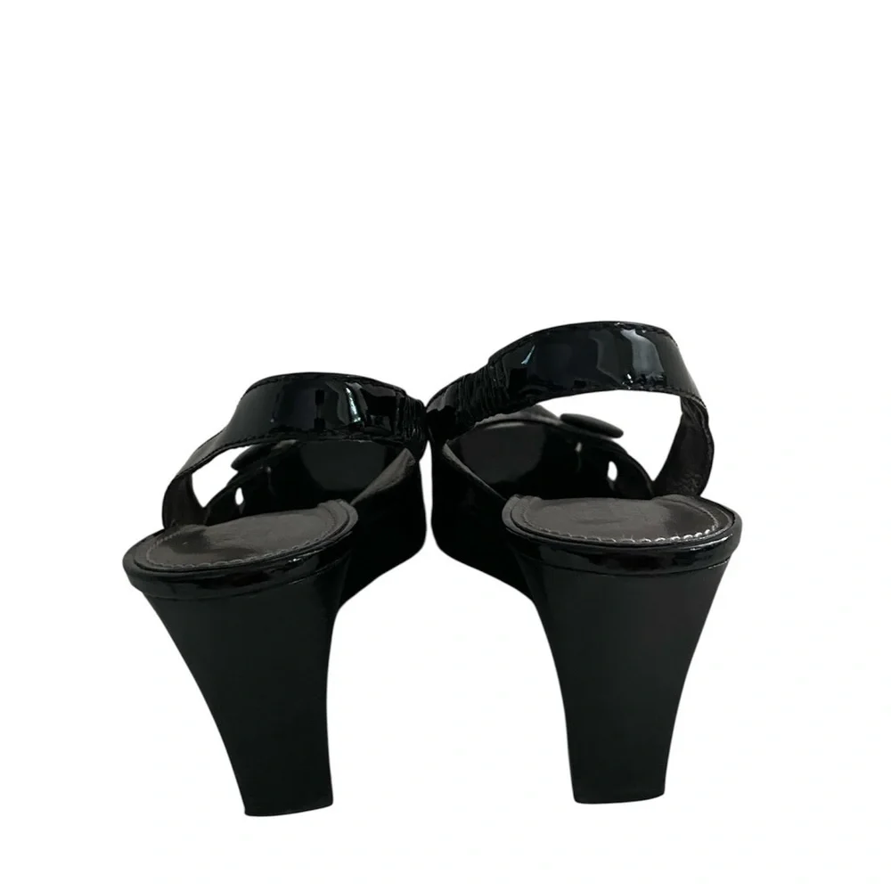 Chic Black Patent Slingback Wedges